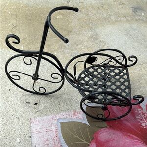 Elegant Black Metal Bicycle Wall Decor